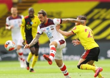 ساوثهامتون يتخطى واتفورد بثلاثية في الدوري الإنجليزي الممتاز