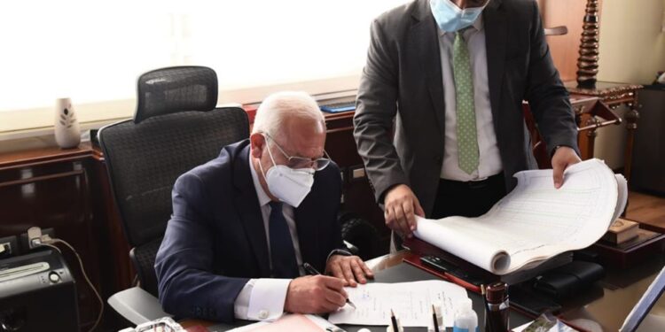 محافظ بورسعيد يعتمد نتيجة مدارس التمريض 