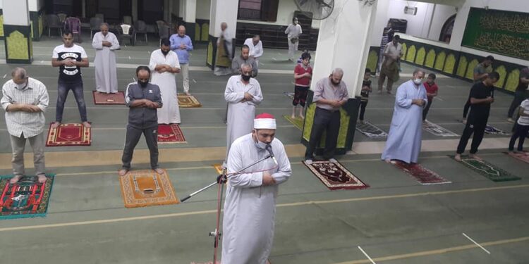 المسجد الكبير فى العلو بالمحلة يستقبل المصلين بعد اغلاق دام ثلاثة شهور
