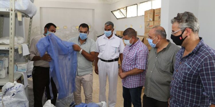 اللجنة الدائمة لإدارة أزمة كورونا تتفقد مستشفي الحميات بالسويس
