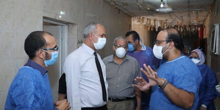 خروج 72 حالة مصابة بفيروس كورونا المستجد من مستشفى فرشوط المركزي