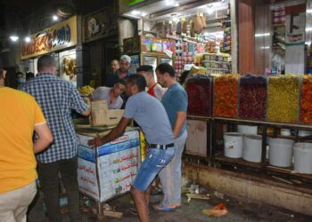 غلق وتشميع 8 محلات وتحرير 12 مخالفة مرورية بطنطا