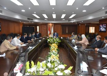 “الشباب والرياضة” تشارك “الأوقاف” و”الكنائس” في تنفيذ الإجراءات الاحترازية داخل دور العبادة