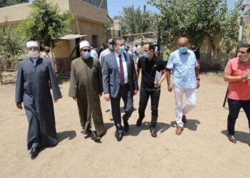 محافظ المنوفية يتفقد معهد الشهداء الديني الإعدادي الثانوي بنين