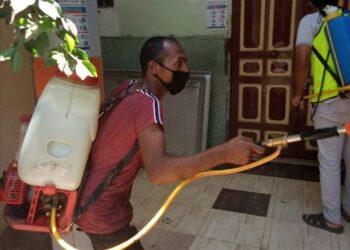 أمانة  طهطا لحزب الغد تطهر الأوقاف والمساجد والوحدات الصحية