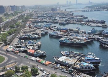 جمارك امارة دبي تنجز تعاملات 5700 سفينة تقليدية وتجارية في المراكز البحرية