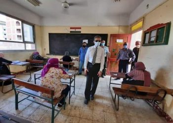 محافظ الغربية يتفقد 36 لجنة امتحانية “ثانوية عامة” بالمحلة وسمنود