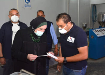 ” نيفين جامع ” توجيهات رئاسية بالتوسع فى انشاء المجمعات الصناعية المتخصصة لتشجيع الشباب