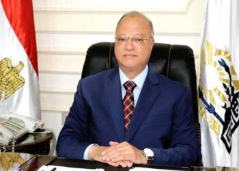 محافظ القاهرة : استمرار خفض العاملين كالحوامل وأصحاب الأمراض المزمنة ورعاية طفل