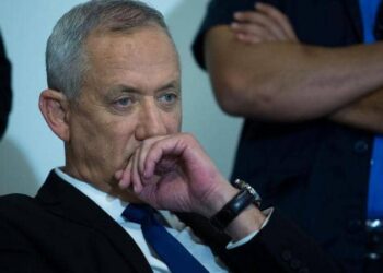 اصابة وزير الدفاع الاسرائيلى بفيروس كورونا