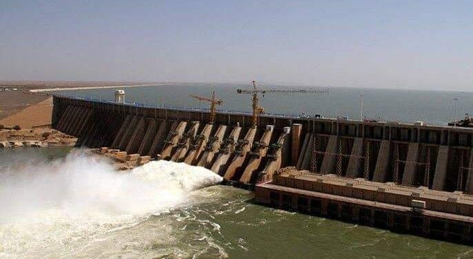 وزير الرى: انهيار سد النهضة سيتسبب فى موجة طولها 16 مترا تدمر السودان