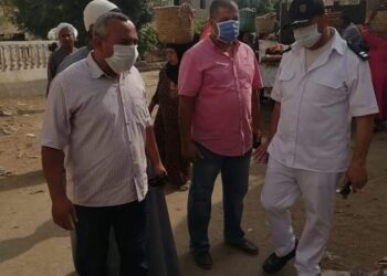 فض تجمعات الباعه الجائلين والأسواق بأبوحمص