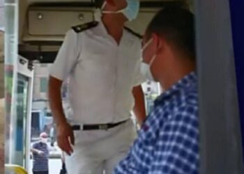 إتخاذ الإجراءات القانونية قِبل 1578 سائق نقل جماعى لعدم الإلتزام بإرتداء الكمامات الواقية خلال 24 ساعة