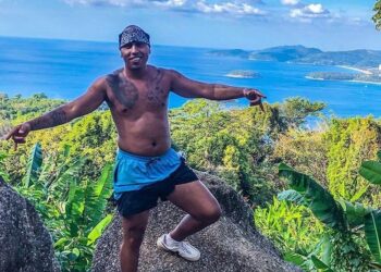 الكندي جاي بوند يقرر زيارة مصر لتسلق الجبال التاريخية