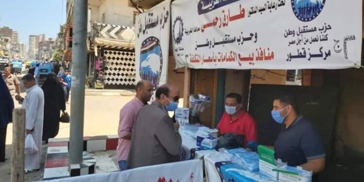 منفذ حزب مستقبل وطن قطور مستمر لبيع الكمامات بأسعار مخفضة