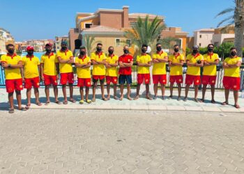 رفعت اعلام سيف لاين في شواطئ الساحل الشمالي