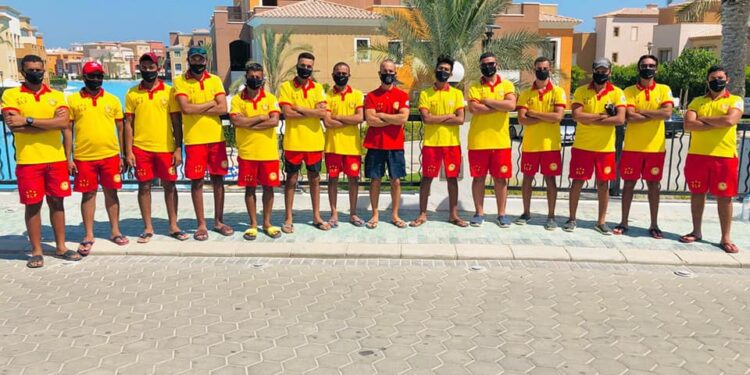 رفعت اعلام سيف لاين في شواطئ الساحل الشمالي