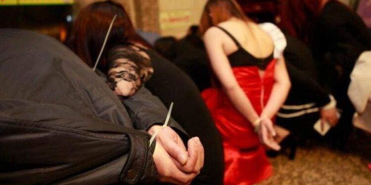 صورة نادرة قديمة من أحد بيوت الدعارة فى إيران تنشر لأول مرة عبر جريدة حكاية وطن