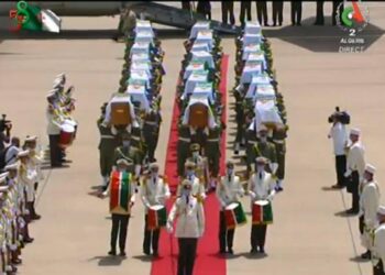 رفات شهداء المقاومة الجزائرية يعودون إلى ارض وطن بعد 170 سنة