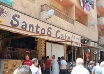 غلق ورش ومقاهي بحي شرق