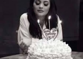 كل عام وانتي ملاك