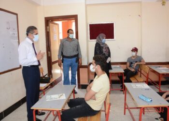   رحمى يتفقد مدارس بسيون