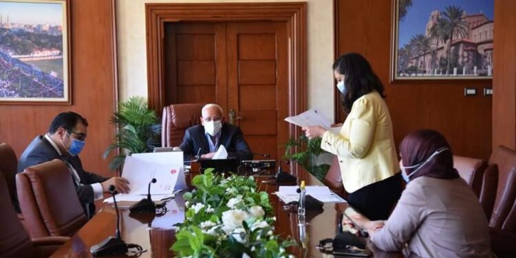 الغضبان: يتابع سير العمل بعدد من المشروعات الحالية