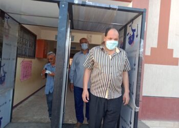 الدكتور أحمد سعيد وعيوع يتابع سير امتحان الشهادة الثانوية ويشدد على مراعاة تطبيق الإجراءات الوقائية والاحترازية