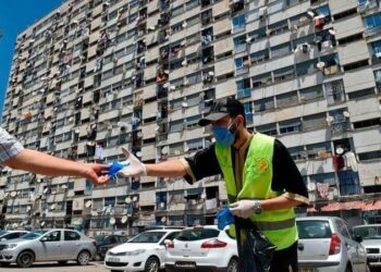 الجزائر سجلت نحو 19 ألف إصابة بفيروس كورونا المستجد رئيس وزراء الجزائر يكشف سببب تدهور الوضع الصحي