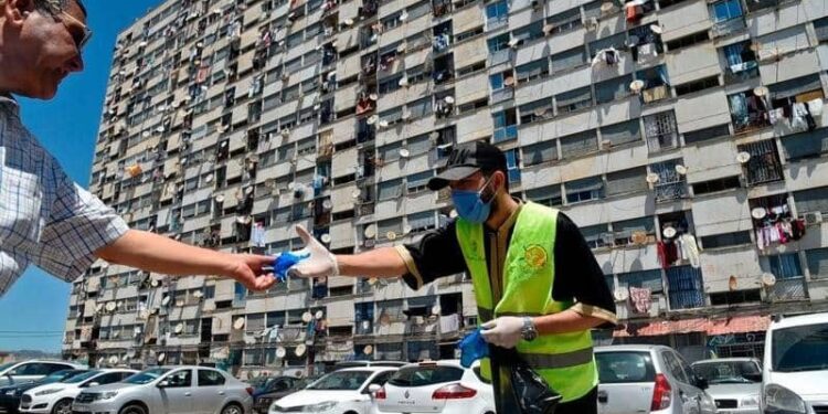 الجزائر سجلت نحو 19 ألف إصابة بفيروس كورونا المستجد رئيس وزراء الجزائر يكشف سببب تدهور الوضع الصحي