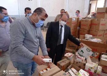 ضبط مخزن مواد غذائية غير مرخص وغير مستوفي الإشتراطات الصحية بميت خلف