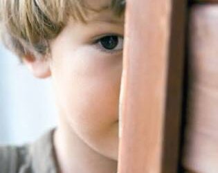 كيف نربي أبناءنا؟؟ الخجـــــــل