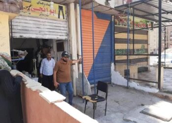 استمرار الحملات البيئية المكثفة لازاله المخالفات البيئية بعدد من المناطق والمحال بنطاق حي الضواحي