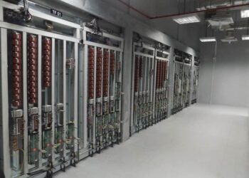 كامل الوزير يعلن دخول برج ملوى لإشارات السكك الحديدية بمحافظة المنيا الخدمة.