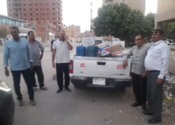 الفيـــــوم : ضبــط بنزين 80 بإحدى المحلات التجارية قبل بيعهم فى السوق السوداء وبويات منتهية الصلاحيه بأحد المحلات بطاميه