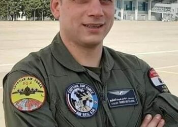 جمعه جلال يقدم واجب العزاء للنائب إيهاب عبدالعظيم لوفاةشقيقه مقدم حامد عبدالعظيم