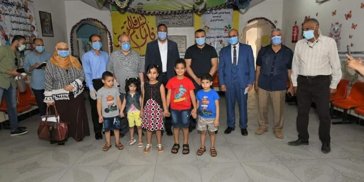 ايمن مختار  يزور عدد من دور الرعاية لمشاركتهم في العيد