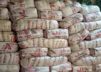 ضبط صاحب مصنع اغذية بالشرقية لحيازته2,500طن سكرمجهول المصدر