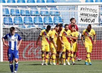 برشلونة يهزم ألافيس بخماسية نظيفة في ختام الدوري الأسباني