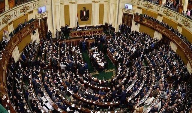 مجلس النواب  يصدر بيانا باللغة الإنجليزية حول قرار الموافقة على إرسال عناصر من القوات المسلحة خارج البلاد