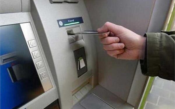 “بنك ناصر” اجراءات مشددة لصرف المعاشات بدون زحام