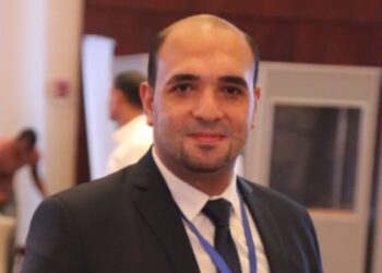 تطبيق إلكتروني تفاعلي لشرح و مراجعة المواد الدراسية لطلاب الثانوية