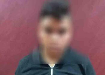 ضبط أحد الأشخاص لقيامه بالترويج لبيع سماعات صغيرة الحجم عبر موقع فيس بوك لإستخدامها فى أعمال الغش داخل ا لإمتحانات