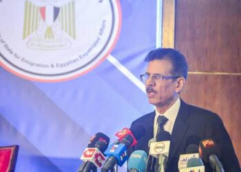 وزارة الهجرة تدعو المصريين بالخارج للمشاركة في برنامج وزارة الشباب والرياضة “٣٠ يوم تحدي”