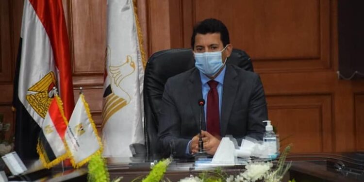 “صبحى “يلتقى مجلس ادارة اتحاد شباب العمال