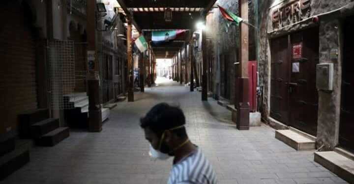 تزايد الإصابات في السعودية والإمارات بفيروس كورونا بعد رفع حظر التجول
