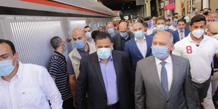 وزير النقل يشهد الانطلاقة الجديدة لقطارات السكك الحديدية عالية المستوى