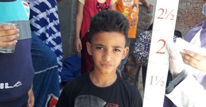 وفد وزارة الصحة يتابع سير العمل بحملة القضاء على البلهارسيا بالفيوم