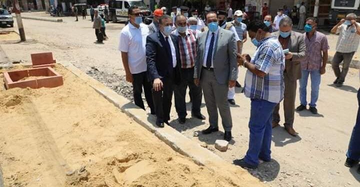 3,5مليون جنية تكلفة أعمال رصف عدد من الشوارع بمنطقة مدارس عرفة بشبين الكوم