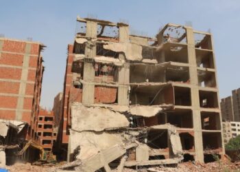 حملات إزالة للعقارات المخالفة بالإسكندرية